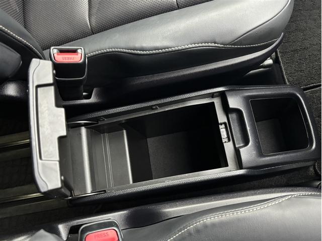 エスクァイア Ｇｉ　１オナ　リアカメラ　ＥＴＣ車載器　オートエアコン　ナビＴＶ　定期点検記録簿　ＡＢＳ　３列　アルミ　エアバッグ　パワステ　サポカー　地上デジタル（22枚目）