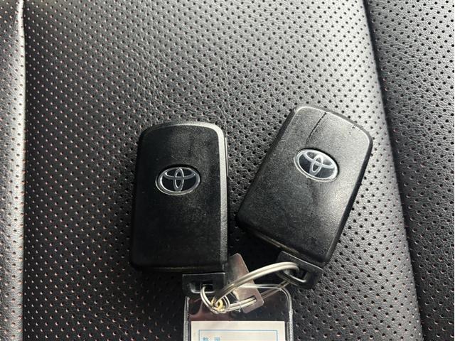 エスクァイア Ｇｉ　１オナ　リアカメラ　ＥＴＣ車載器　オートエアコン　ナビＴＶ　定期点検記録簿　ＡＢＳ　３列　アルミ　エアバッグ　パワステ　サポカー　地上デジタル（32枚目）