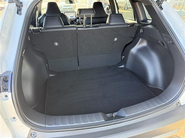 カローラクロス ハイブリッド　Ｚ　ＰＣＳ　パノラマムーンルーフ　記録簿　エアバッグ　ＡＢＳ（12枚目）