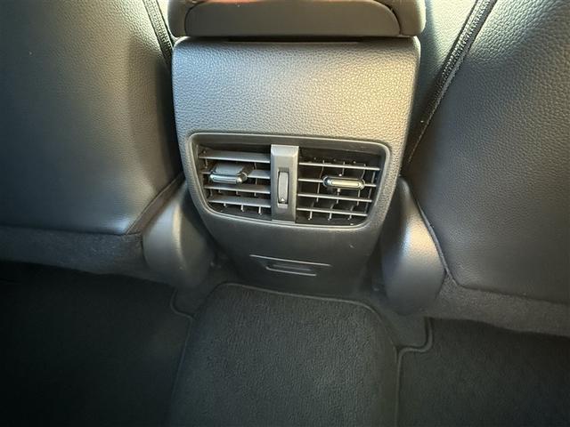 カローラクロス ハイブリッド　Ｚ　ＰＣＳ　パノラマムーンルーフ　記録簿　エアバッグ　ＡＢＳ（16枚目）