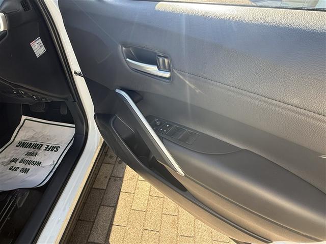 カローラクロス ハイブリッド　Ｚ　ＰＣＳ　パノラマムーンルーフ　記録簿　エアバッグ　ＡＢＳ（18枚目）