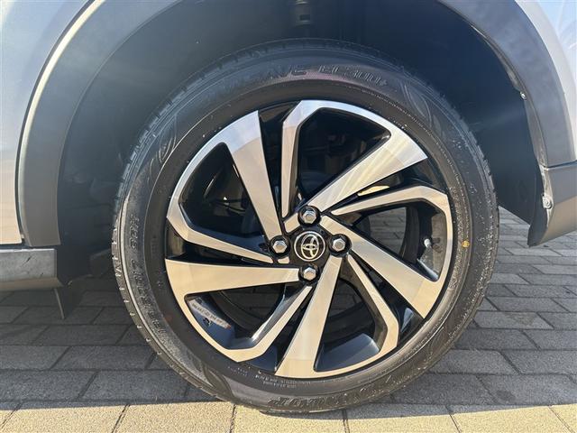 ライズ Ｚ　誤発進抑制機能　エアコン　地デジＴＶ　ドライブレコーダ　アイドリングストップ機能　バックモニター　ナビ＆ＴＶ　アルミホイール　Ｗエアバック　ＥＴＣ車載器　パワーウィンド　サイドエアバッグ　メモリーナビ（3枚目）