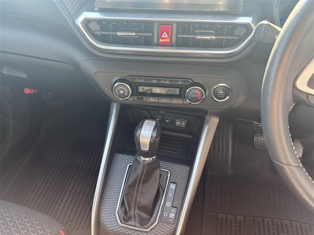 ライズ Ｚ　誤発進抑制機能　エアコン　地デジＴＶ　ドライブレコーダ　アイドリングストップ機能　バックモニター　ナビ＆ＴＶ　アルミホイール　Ｗエアバック　ＥＴＣ車載器　パワーウィンド　サイドエアバッグ　メモリーナビ（21枚目）