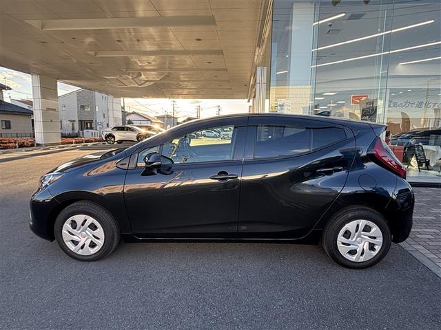 アクア Ｇ　ドラレコ付　バックモニタ　ワンオーナー車　衝突軽減システム　地デジＴＶ　メモリーナビゲーション　ＡＣ　ＥＴＣ　ナビＴＶ　ＰＷ　サイドエアバック　エアバッグ　ＡＢＳ　ＰＳ　助手席エアバッグ（7枚目）