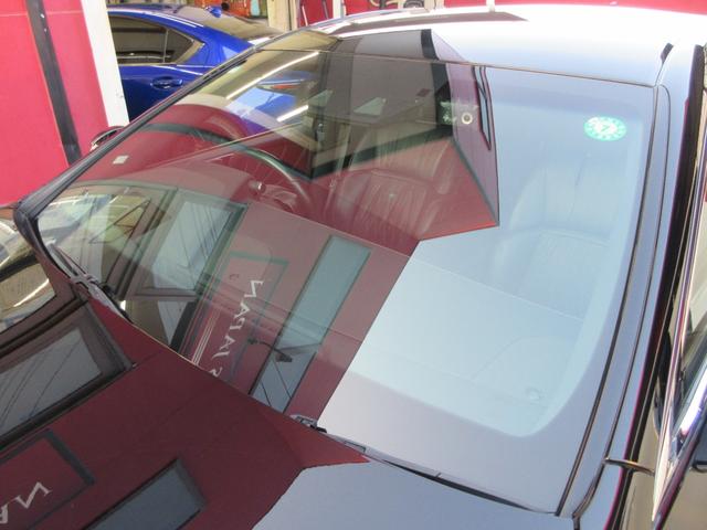 純正１９インチホイール装備。ガリキズ無しの美品です。