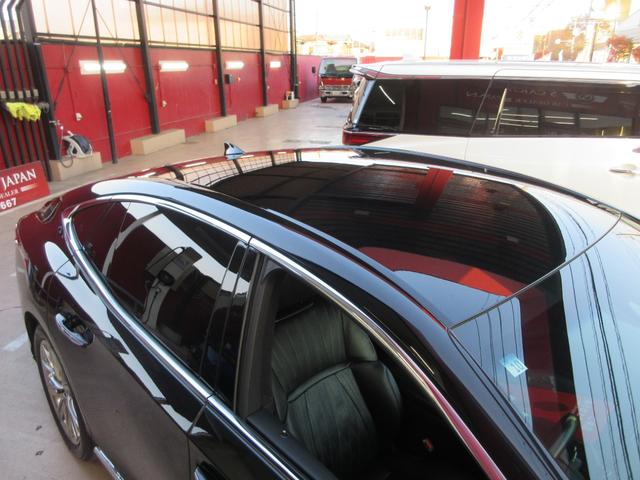 タイヤはブリジストン／ＴＵＲＡＮＺＡ　Ｔ００５（２０２３年製）を装着しています。タイヤの溝もしっかり残っています。