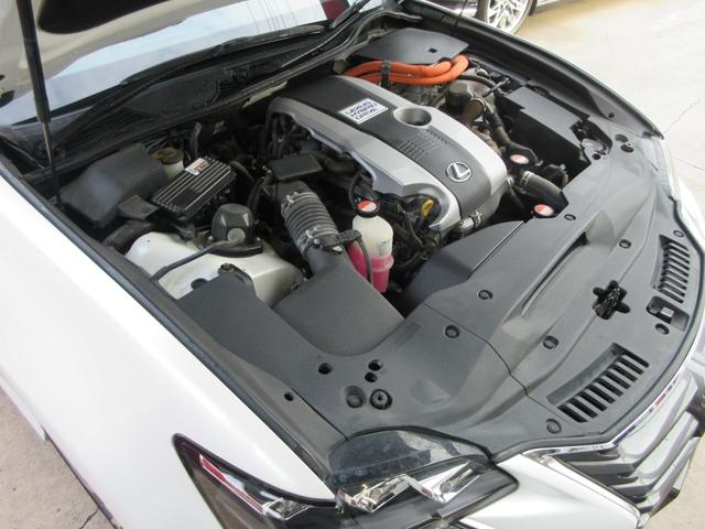 ＧＳ ＧＳ３００ｈ　バージョンＬ　後期型／禁煙車／モデリスタフルエアロ・４本出しマフラー／サンルーフ／３眼ＬＥＤヘッドライト／スマートキー２個／カードキー／純ＥＧスターター／純ＯＰ１９ｉｎＡＷ／黒革シート／シートヒーター・クーラー（32枚目）