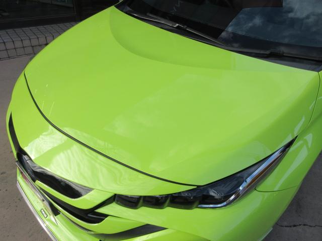 プリウスＰＨＶ Ａレザーパッケージ　禁煙車／モデリスタフルエアロ／黒レザーシート／社外１８ｉｎＡＷ／スマートキー一体型ＥＧスターター／サーモテクトライムグリーン／ＬＥＤヘッドライト／前後ドラレコ／充電ケーブル／急速充電口／記録簿５枚有（10枚目）