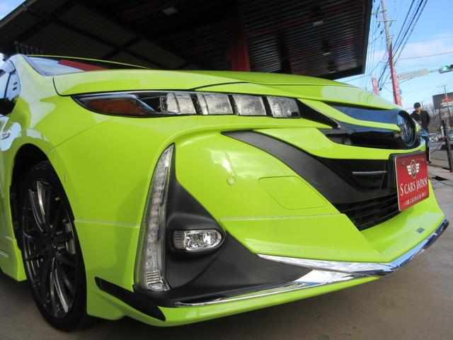 プリウスＰＨＶ Ａレザーパッケージ　禁煙車／モデリスタフルエアロ／黒レザーシート／社外１８ｉｎＡＷ／スマートキー一体型ＥＧスターター／サーモテクトライムグリーン／ＬＥＤヘッドライト／前後ドラレコ／充電ケーブル／急速充電口／記録簿５枚有（12枚目）