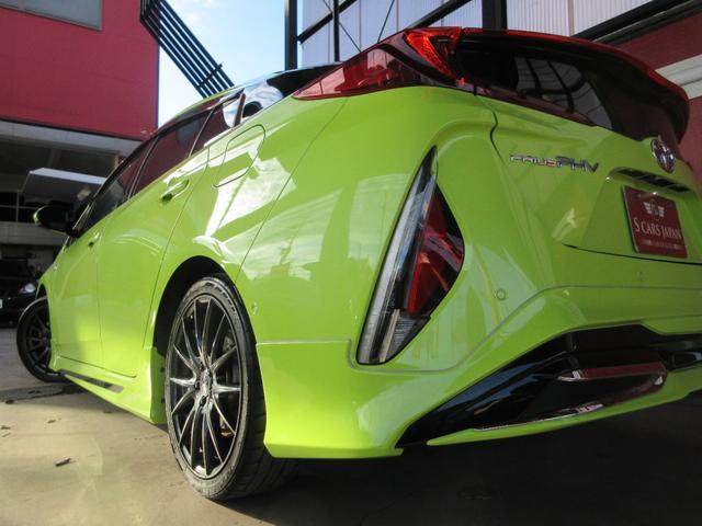 プリウスＰＨＶ Ａレザーパッケージ　禁煙車／モデリスタフルエアロ／黒レザーシート／社外１８ｉｎＡＷ／スマートキー一体型ＥＧスターター／サーモテクトライムグリーン／ＬＥＤヘッドライト／前後ドラレコ／充電ケーブル／急速充電口／記録簿５枚有（25枚目）