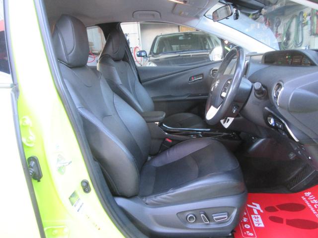 プリウスＰＨＶ Ａレザーパッケージ　禁煙車／モデリスタフルエアロ／黒レザーシート／社外１８ｉｎＡＷ／スマートキー一体型ＥＧスターター／サーモテクトライムグリーン／ＬＥＤヘッドライト／前後ドラレコ／充電ケーブル／急速充電口／記録簿５枚有（61枚目）