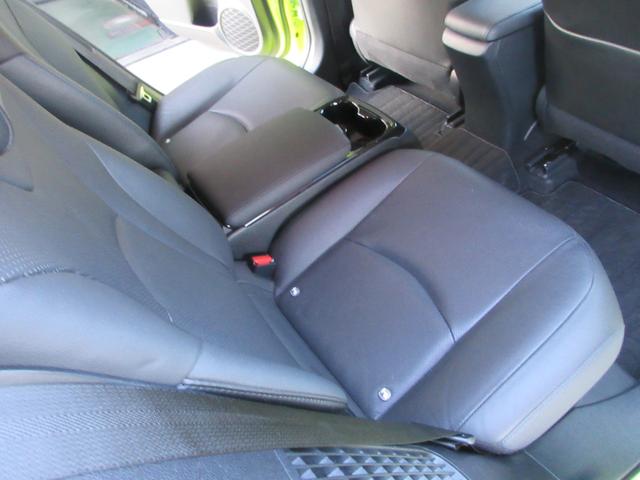 プリウスＰＨＶ Ａレザーパッケージ　禁煙車／モデリスタフルエアロ／黒レザーシート／社外１８ｉｎＡＷ／スマートキー一体型ＥＧスターター／サーモテクトライムグリーン／ＬＥＤヘッドライト／前後ドラレコ／充電ケーブル／急速充電口／記録簿５枚有（72枚目）