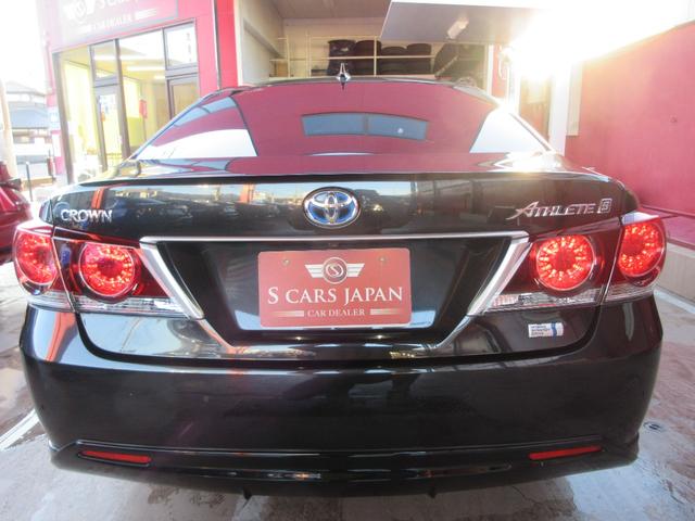 �N���E���g�u�@�A�X���[�g�r�@�i�t�����e�B�A�́A�g���^�̂P�S��ڃN���E���A�X���[�g�i�r�Q�P�O�n�j�ɐݒ肳�ꂽ���ʎd�l�Ԃł�