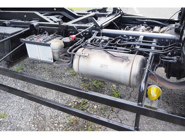 古河ユニック UC-41S セーフティーローダー 重機回送車 ウインチ付 ベット付 積載3.05t 210馬力 荷台内寸522幅220cmあおり切時225cm スタンション付 内フック付 外装仕上げ済(17枚目)