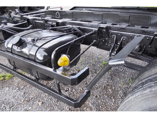 古河ユニック UC-41S セーフティーローダー 重機回送車 ウインチ付 ベット付 積載3.05t 210馬力 荷台内寸522幅220cmあおり切時225cm スタンション付 内フック付 外装仕上げ済(25枚目)