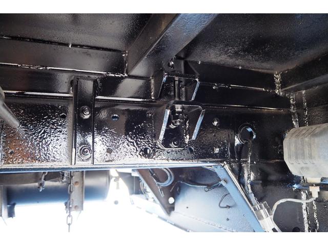 キャンター 三菱ふそう フジタボディ製 型式ｄｌ ハイジャッキ セルフローダー 重機回送車 ３軸 リアエアサス ウインチ付 積載３ ８ｔ 内フック付 荷台内寸４３０幅２０７ｃｍ 総輪アルミホイールの中古車詳細 中古車検索ならkurutown クルタウン