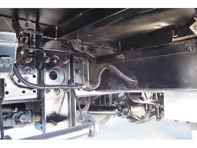 キャンター 三菱ふそう フジタボディ製 型式ｄｌ ハイジャッキ セルフローダー 重機回送車 ３軸 リアエアサス ウインチ付 積載３ ８ｔ 内フック付 荷台内寸４３０幅２０７ｃｍ 総輪アルミホイールの中古車詳細 中古車検索ならkurutown クルタウン