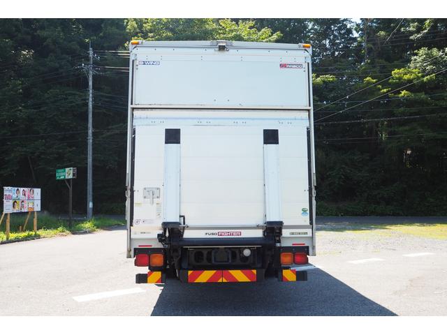 パブコ製 アルミウイング パワーゲート 新明和製ラジコン付 ベット付 リアエアサス 積載2.5t ターボ220馬力 板張り 内フック付 ラッシング2段 ETC バックカメラ(3枚目)