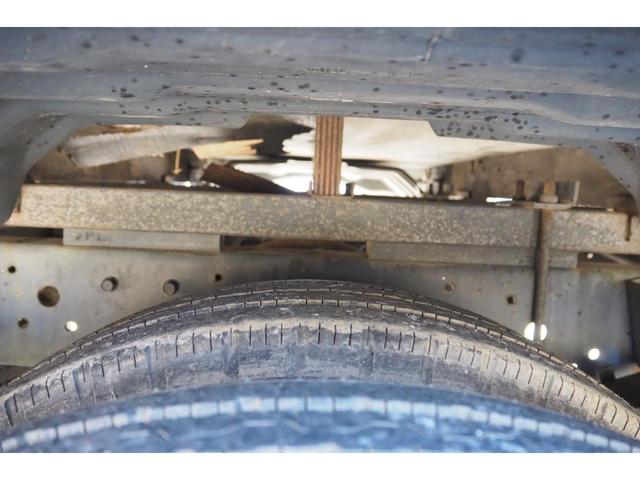 キャンター 　外装仕上げ済　古河ユニックＵＲＶ２６４Ｋ　４段クレーン　フックイン　ラジコン付き　２．６３ｔ吊り　標準幅　ショートボディ　積載３ｔ　１４０馬力　板張り（43枚目）