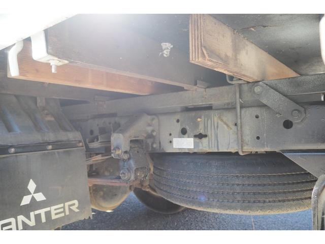 キャンター 　外装仕上げ済　古河ユニックＵＲＶ２６４Ｋ　４段クレーン　フックイン　ラジコン付き　２．６３ｔ吊り　標準幅　ショートボディ　積載３ｔ　１４０馬力　板張り（49枚目）