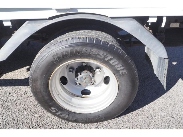 キャンター 　外装仕上げ済　古河ユニックＵＲＶ２６４Ｋ　４段クレーン　フックイン　ラジコン付き　２．６３ｔ吊り　標準幅　ショートボディ　積載３ｔ　１４０馬力　板張り（50枚目）