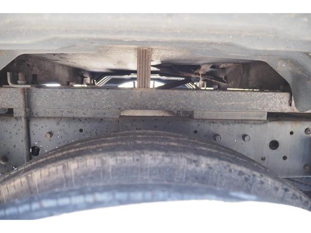 キャンター 　外装仕上げ済　古河ユニックＵＲＶ２６４Ｋ　４段クレーン　フックイン　ラジコン付き　２．６３ｔ吊り　標準幅　ショートボディ　積載３ｔ　１４０馬力　板張り（51枚目）