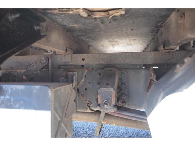 キャンター 　外装仕上げ済　古河ユニックＵＲＶ２６４Ｋ　４段クレーン　フックイン　ラジコン付き　２．６３ｔ吊り　標準幅　ショートボディ　積載３ｔ　１４０馬力　板張り（55枚目）