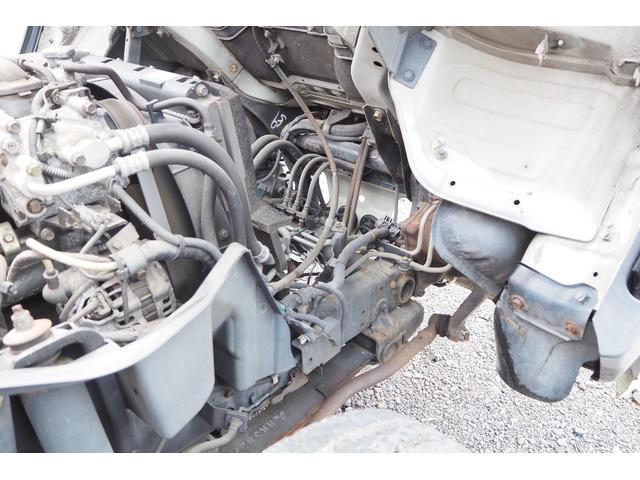 キャンター 　外装仕上げ済　古河ユニックＵＲＶ２６４Ｋ　４段クレーン　フックイン　ラジコン付き　２．６３ｔ吊り　標準幅　ショートボディ　積載３ｔ　１４０馬力　板張り（64枚目）