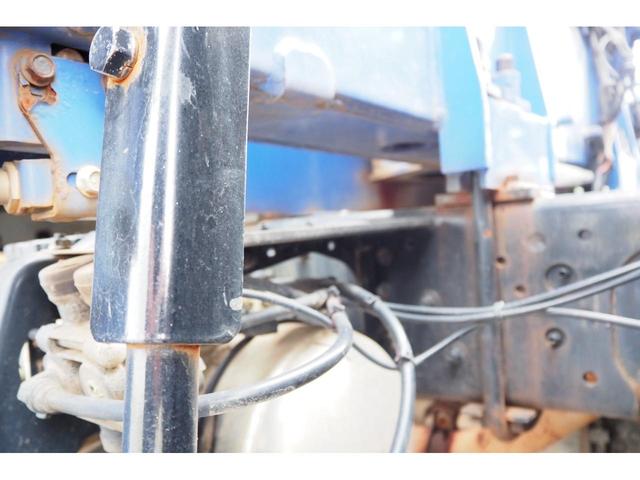 　タダノ　ＺＥ３０４ＨＲ　３段クレーン　ラジコン　フックイン　２．９ｔ吊り　平ボディ　ターボ１８０馬力　積載２．７ｔ　３人乗り　鉄板張り　ロープホール　ＥＴＣ(33枚目)