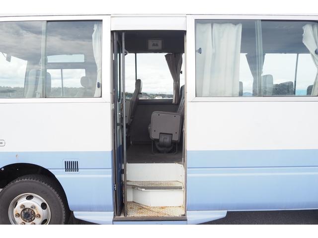 シビリアンバス ＤＸ　パートタイム４ＷＤ　４駆　マイクロバス　２９人乗り　折り戸自動扉　プレヒーター付き（8枚目）