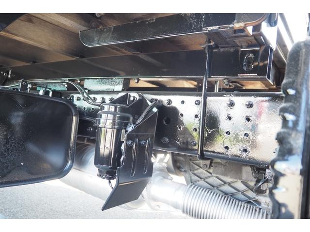 アトラストラック 　パブコ製　平ボディ　標準ロング　積載３ｔ　ターボ１５０馬力　３人乗り　板張り　ＥＴＣ（19枚目）