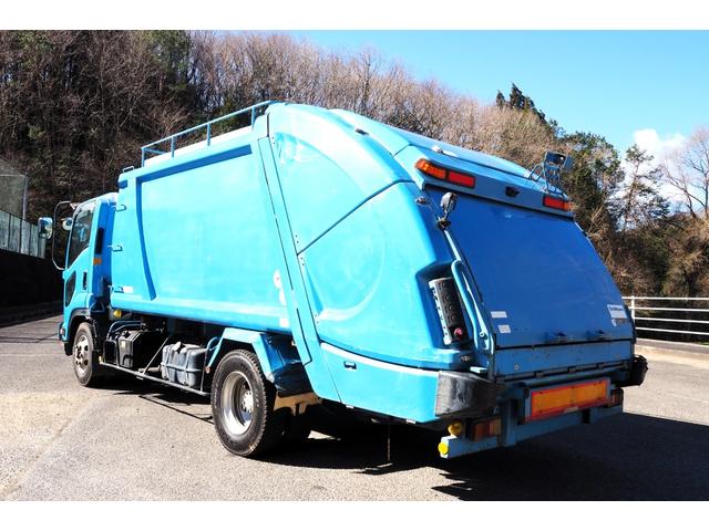 　塵芥車　新明和製　プレス式　パッカー車　１０．２立米　ペーパー仕様　積載１．７ｔ　ターボ２１０馬力　２人乗り　連続スイッチ付　汚水タンク付　矢崎製　計量器付　坂道発進補助装置　バックモニター　ＥＴＣ(3枚目)