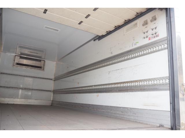 フォワード 　関東工業製　冷蔵冷凍車　低温設定　菱重製冷凍機　ＴＤＪＳ５０Ｄ　－３０℃設定　２１０馬力　ＨＩＤ（11枚目）
