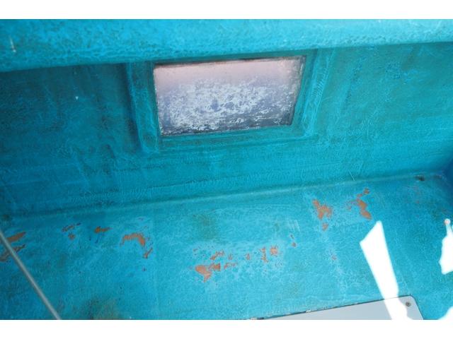コンドル 　活魚運搬車　４槽式　エアーブロア付　積載２．９５ｔ　ターボ２１０馬力　２人乗り　坂道発進補助装置　ＥＴＣ　キセノンヘッドライト（23枚目）