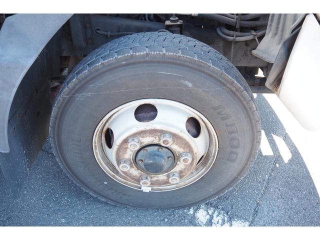 コンドル 　活魚運搬車　４槽式　エアーブロア付　積載２．９５ｔ　ターボ２１０馬力　２人乗り　坂道発進補助装置　ＥＴＣ　キセノンヘッドライト（38枚目）