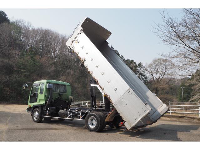 フォワード 　フルタイム４ＷＤ　四駆　ロングボディ　新明和製　ＤＲ４－０１Ｓ　ファームダンプ　深ダンプ　土砂禁　１０立米　２段式アルミブロックアオリ　三方開　リア観音開き仕様　デフロック　積載２．７５ｔ　１９０馬力（11枚目）