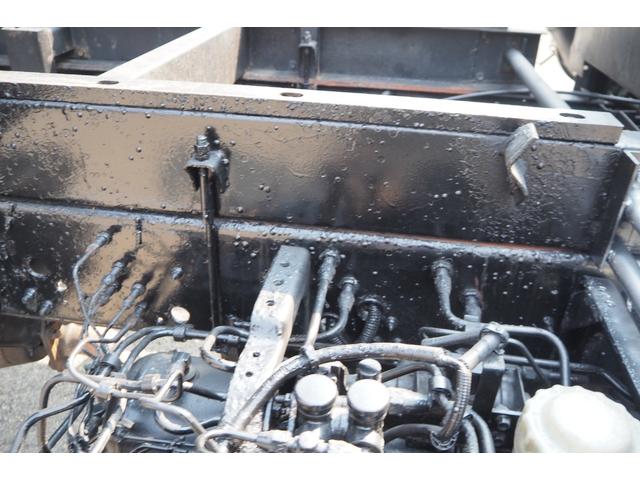 フォワード 　フルタイム４ＷＤ　四駆　ロングボディ　新明和製　ＤＲ４－０１Ｓ　ファームダンプ　深ダンプ　土砂禁　１０立米　２段式アルミブロックアオリ　三方開　リア観音開き仕様　デフロック　積載２．７５ｔ　１９０馬力（21枚目）