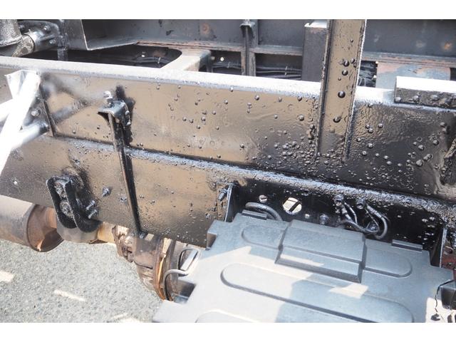 フォワード 　フルタイム４ＷＤ　四駆　ロングボディ　新明和製　ＤＲ４－０１Ｓ　ファームダンプ　深ダンプ　土砂禁　１０立米　２段式アルミブロックアオリ　三方開　リア観音開き仕様　デフロック　積載２．７５ｔ　１９０馬力（22枚目）