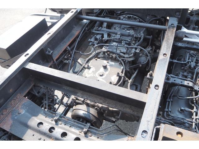 フォワード 　フルタイム４ＷＤ　四駆　ロングボディ　新明和製　ＤＲ４－０１Ｓ　ファームダンプ　深ダンプ　土砂禁　１０立米　２段式アルミブロックアオリ　三方開　リア観音開き仕様　デフロック　積載２．７５ｔ　１９０馬力（28枚目）