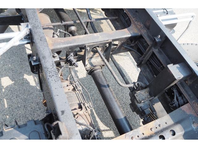 フォワード 　フルタイム４ＷＤ　四駆　ロングボディ　新明和製　ＤＲ４－０１Ｓ　ファームダンプ　深ダンプ　土砂禁　１０立米　２段式アルミブロックアオリ　三方開　リア観音開き仕様　デフロック　積載２．７５ｔ　１９０馬力（29枚目）