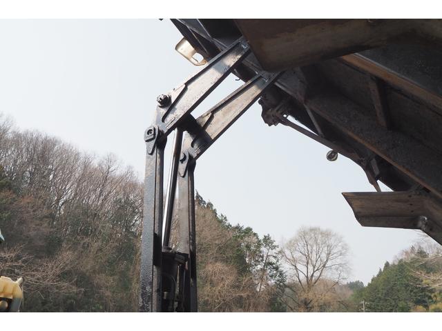 フォワード 　フルタイム４ＷＤ　四駆　ロングボディ　新明和製　ＤＲ４－０１Ｓ　ファームダンプ　深ダンプ　土砂禁　１０立米　２段式アルミブロックアオリ　三方開　リア観音開き仕様　デフロック　積載２．７５ｔ　１９０馬力（43枚目）