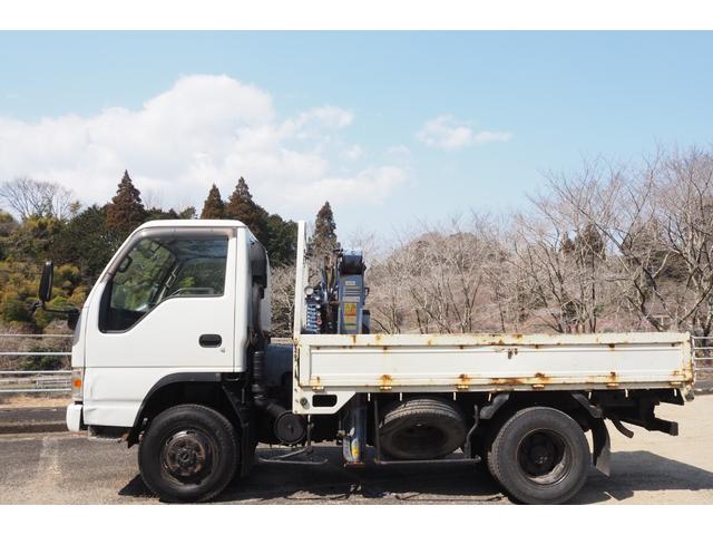 エルフトラック 　パートタイム４ＷＤ　四駆　高床　標準ショート　１０尺　タダノ製　ＺＲ２２４　簡易４段クレーン　フックイン　２．２２ｔ吊　ラジコン付　平ボディ　三方開　板張り　内フック　積載２ｔ　坂道発進補助装置（29枚目）