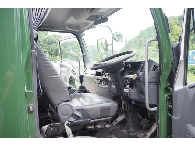 フォワード 　増トン　６ｔ車　カヤバ　ＭＲ２２４１　コンクリートミキサー車　生コン車　カヤバ　Ｍ２２Ｃ　４．４立米　水タンク　手動スランプガード　ホッパーカバー　積載５．４８ｔ　ターボ２４０馬力　ブレーキロック（68枚目）