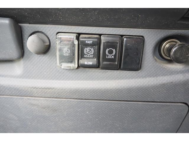 フォワード 　増トン　６ｔ車　カヤバ　ＭＲ２２４１　コンクリートミキサー車　生コン車　カヤバ　Ｍ２２Ｃ　４．４立米　水タンク　手動スランプガード　ホッパーカバー　積載５．４８ｔ　ターボ２４０馬力　ブレーキロック（72枚目）