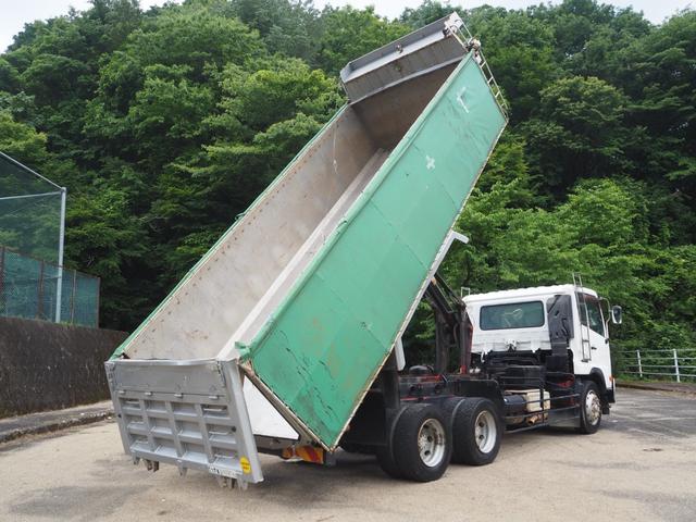 コンドル 　増々トン　２０ｔベース　２デフ　電磁式リターダ　ロングボディ　ＤＤ１０－７３　深ダンプ　土砂禁　１３立米　電動コボレーン　天蓋仕様　荷台全面ステンレス張り　積載１０．７ｔ　ターボ２８０馬力　ベッド付（14枚目）