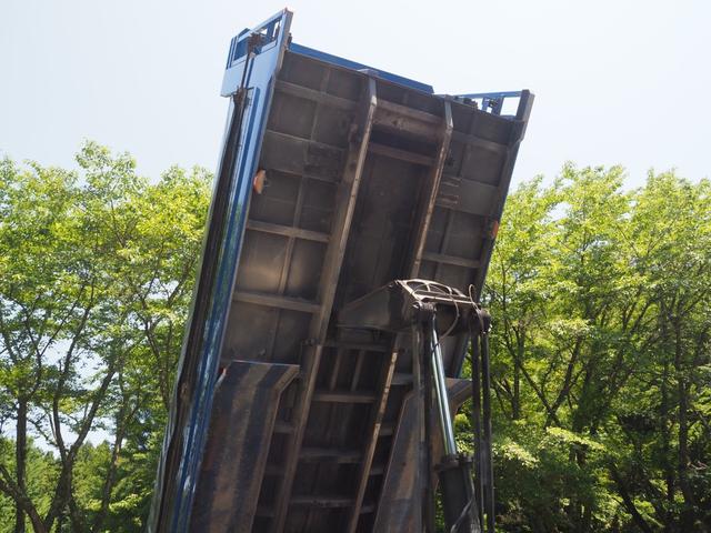 プロフィア 　ハイルーフ　２デフ　電磁式リターダ　小平産業製　ＤＭ１９－１０Ｌ　２２ｔロングダンプ　２２立米　自重計　ＨＩＩ型　積載９．５ｔ　ターボ４１０馬力　デフロック　ベッド付き　ＥＴＣ　坂道発進補助装置（29枚目）