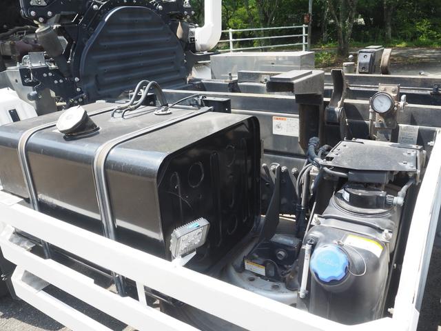 プロフィア 　ハイルーフ　２デフ　電磁式リターダ　Ｅ１３Ｃエンジン　新明和製　ＤＲＳ１１－０２ＳＣ　大型ダンプ　電動コボレーン　ダム式リアゲート　積載８．３ｔ　ターボ４１０馬力　自重計　Ｃ型Ｓ　デフロック（54枚目）