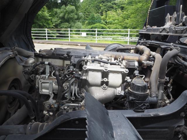 ファイター 　増々トン　２０ｔベース　２デフ　電磁式リターダ　全長９ｍ　ショートボディ　ワイド幅　重機回送車　セルフローダー　ウインチ　ラジコン　一組ボディ　串刺しボディ　積載１０．６ｔ　ターボ２７０馬力（56枚目）