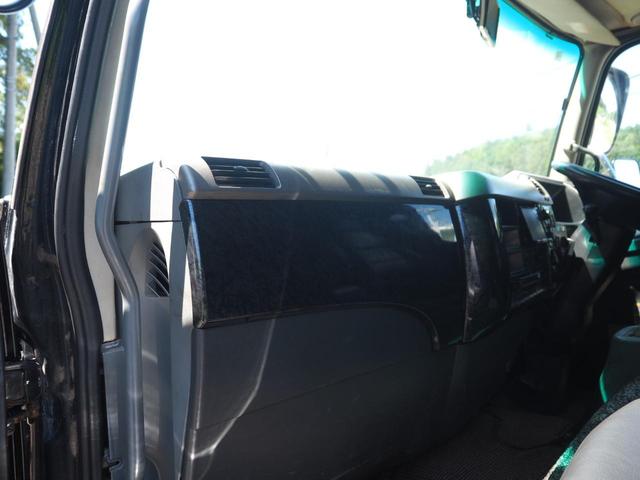 ファイター 　増トン　電磁式リターダ　ＴＭ－ＺＥ３６４ＨＲ　４段クレーン　フックイン　角足　差し違いアウトリガー　２．９３ｔ吊　ラジコン付　三方開　新品アルミブロック平ボディ　積載５．６ｔ　ターボ２７０馬力　ベッド（59枚目）