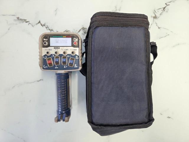 ヒノレンジャー 　タダノ製　ＴＭ－ＺＥ３０４ＨＲ　４段クレーン　フックイン　２．９３ｔ吊　ラジコン付　平ボディ　三方開　内フック　ロープホール　積載２．６５ｔ　ターボ１９０馬力　ＥＴＣ（74枚目）